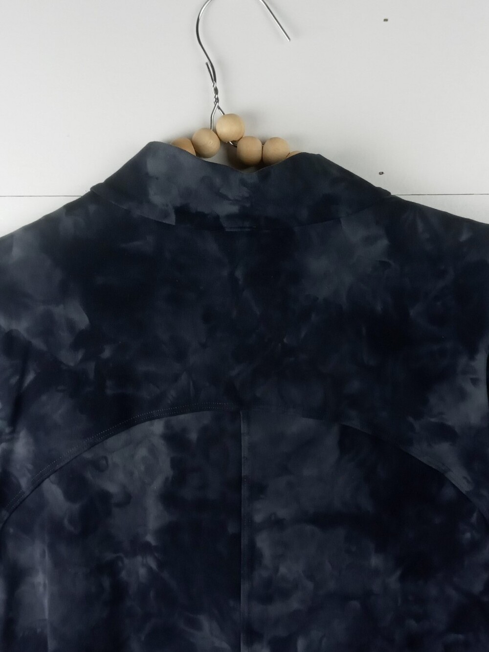 Lululemon Women's size 8 black tie dye all aligned mock neck long sleeve workout - Picture 8 of 10